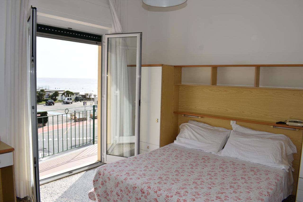 Hotel Garden Marina dʼMarina dʼAndora Eksteriør bilde